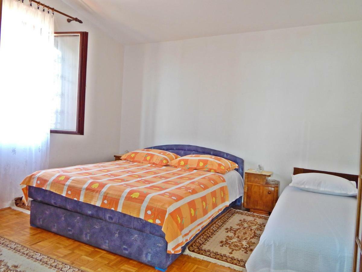 Apartment Kovacic โอมิช ภายนอก รูปภาพ