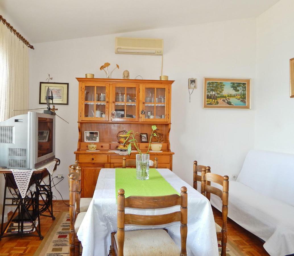 Apartment Kovacic โอมิช ภายนอก รูปภาพ